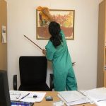 ¿Qué detalles se deben tener en cuenta en la limpieza de oficinas?